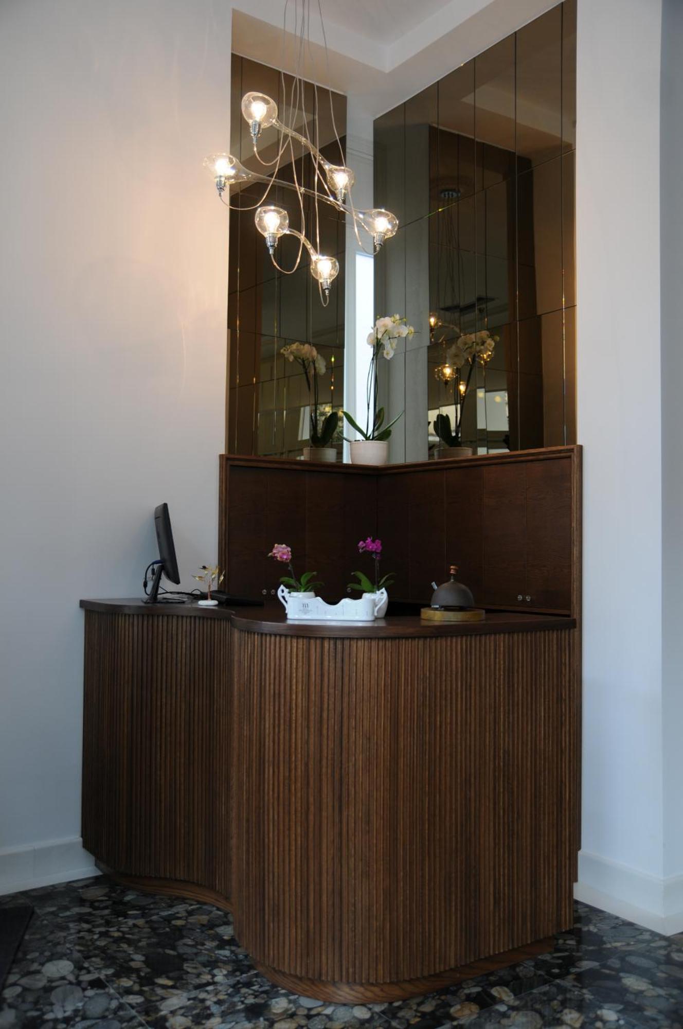 Hotel Metropolis Yanya Dış mekan fotoğraf